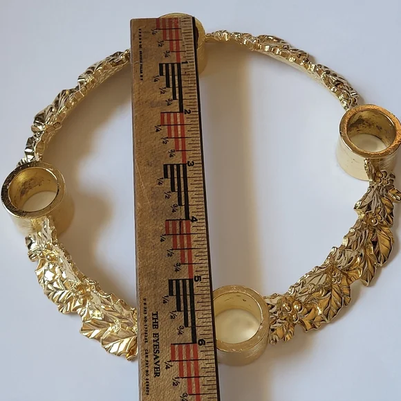 Elegant Gold Leaf Advent Wreath - Picture 5 of 5